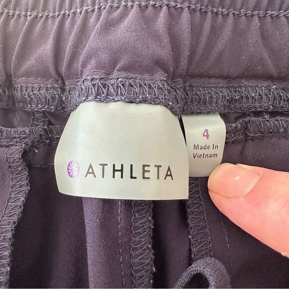 Athleta La Viva Capri Crop Pant Navy Blue Size 4 - Picture 6 of 7